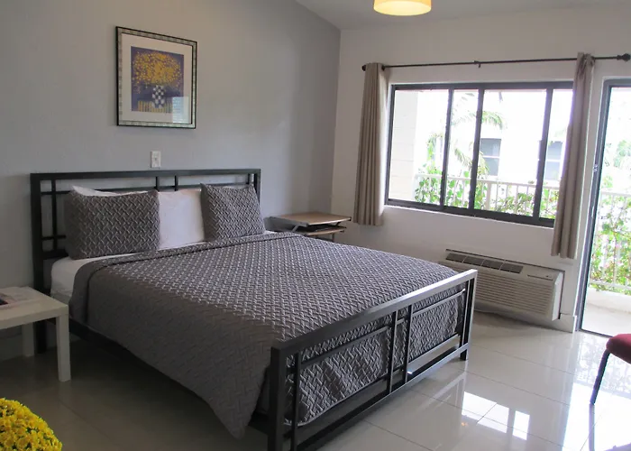 Motel: Shalimar Motel